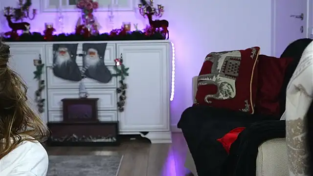 ivyleague  online show from 12.02.25