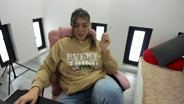 Dyana Kaylinn online show from 02.21.26