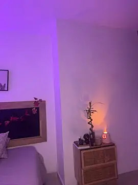 Snapshot of Susi_bell chatting on 01.03.25 Susi bell online show from 01.03.25