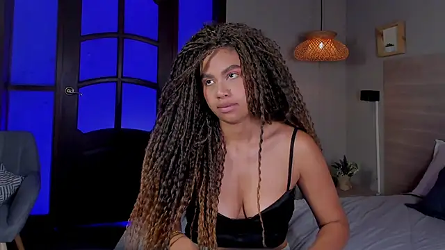 nayah   online show from 11.07.25