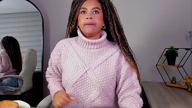 nayah   online show from 11.13.25