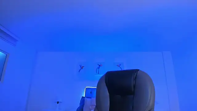  Natalie18 online show from 11.26.25