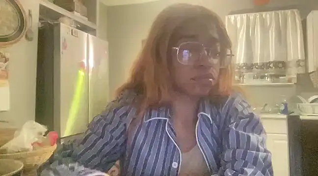 MommyConfident online show from 01.29.25