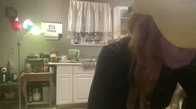 MommyConfident online show from 01.29.25