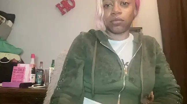 MommyConfident online show from 02.28.25