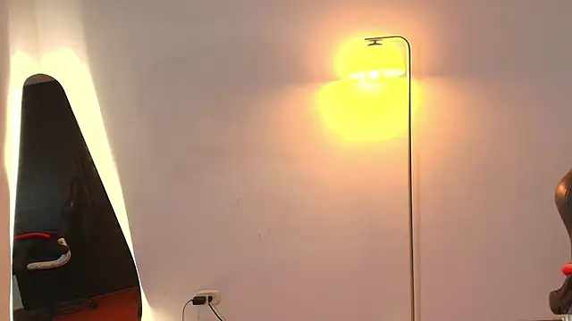 samy jonnes  online show from 11.08.25