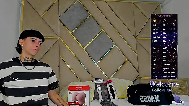 AmberAdams  online show from 11.08.25