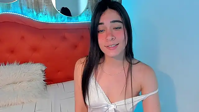 Snapshot of Emma_Sophia2 chatting on 01.03.25 Emma Sophia2 online show from 01.03.25