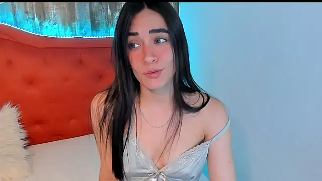 Snapshot of Emma_Sophia2 chatting on 01.31.25 Emma Sophia2 online show from 01.31.25