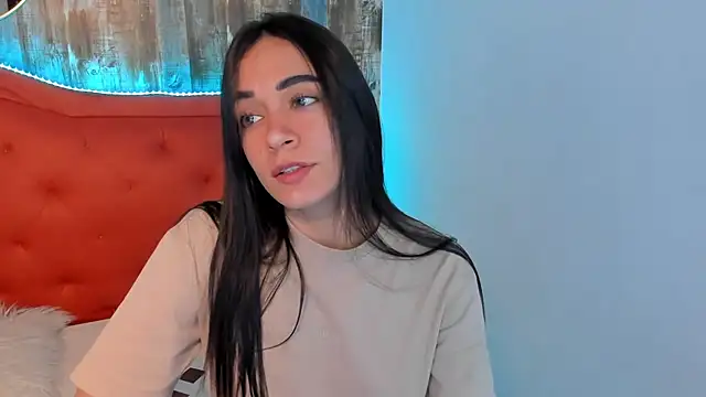 Snapshot of Emma_Sophia2 chatting on 02.26.25 Emma Sophia2 online show from 02.26.25