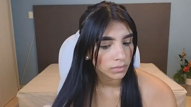 maiaa ruiz online show from 12.15.24