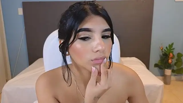 maiaa ruiz online show from 12.31.24