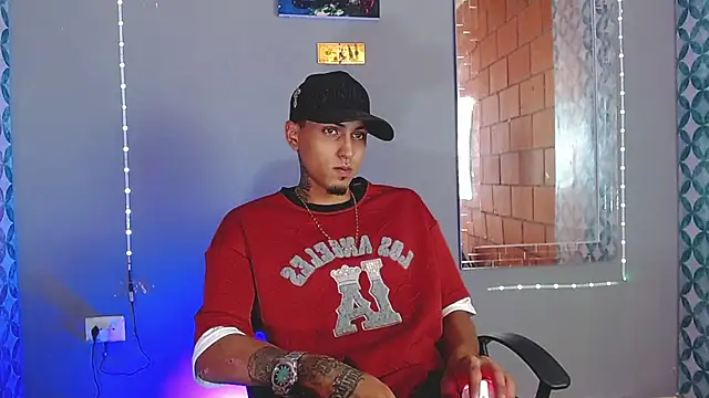 Snapshot of Liam_lee chatting on 07.09.26 Liam lee online show from 07.09.26