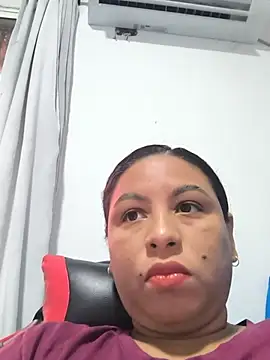 Snapshot of Francesca_ferrari chatting on 06.26.26 Francesca ferrari online show from 06.26.26