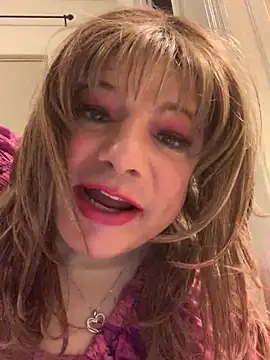 Snapshot of balad13 chatting on 12.13.24 balad13 online show from 12.13.24