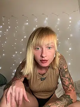 haileyhope  online show from 10.01.25