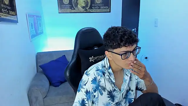 Snapshot of TylerWhite_ chatting on 02.19.25 TylerWhite online show from 02.19.25