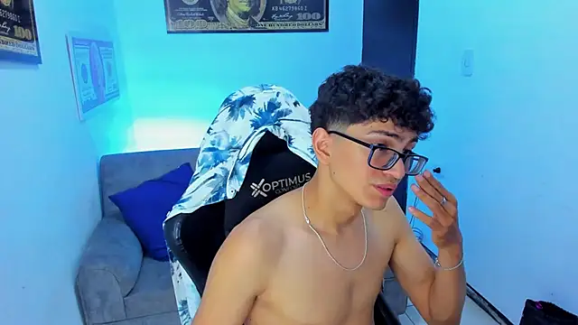 Snapshot of TylerWhite_ chatting on 02.19.25 TylerWhite online show from 02.19.25