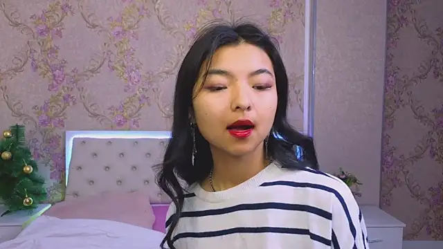 Shy Kira online show from 01.07.25