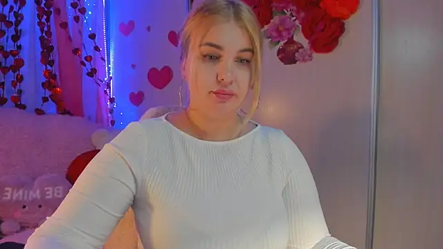 CoraSwon online show from 02.14.25