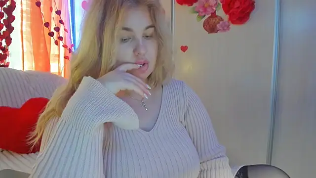 CoraSwon online show from 02.23.25