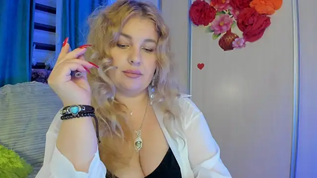 CoraSwon online show from 10.01.25