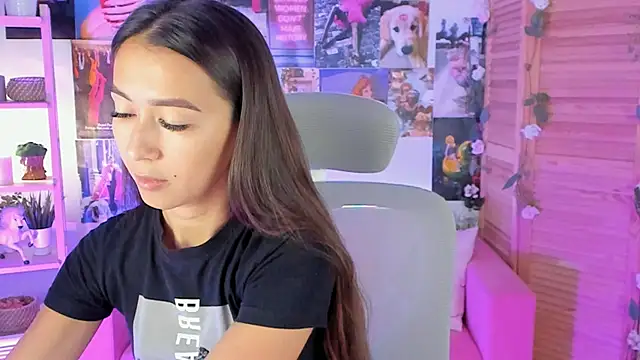 LanaBaker online show from 02.12.25