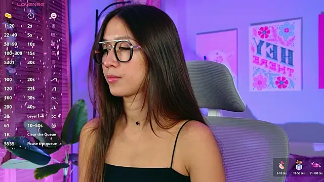 LanaBaker online show from 11.11.25