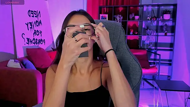 LanaBaker online show from 02.02.26