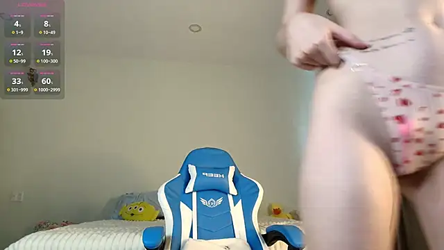 Snapshot of Naomi_52 chatting on 03.23.25 Naomi 52 online show from 03.23.25