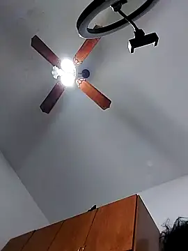 Snapshot of littlebrunett chatting on 02.10.25 littlebrunett online show from 02.10.25