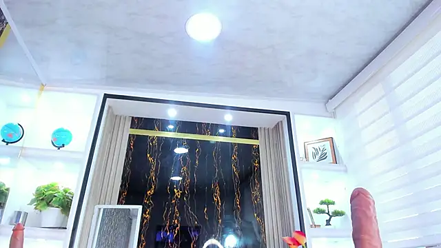 AmberNix online show from 02.10.25