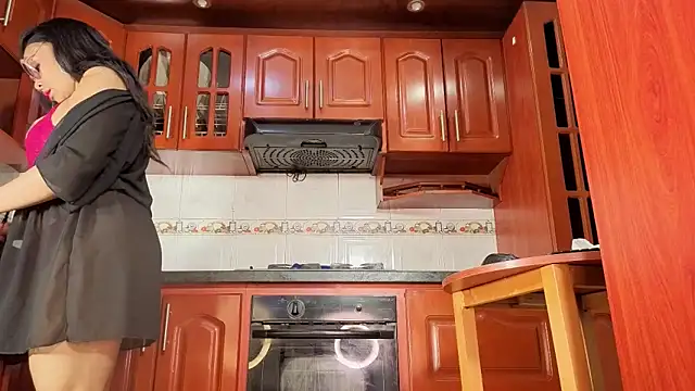 AmberNix online show from 04.01.26