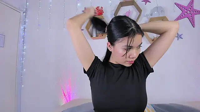 Emiily Parkerr online show from 03.06.25