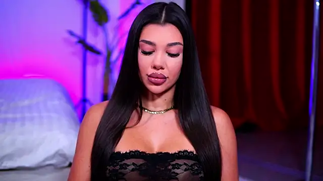 NatyDesiree online show from 11.02.25