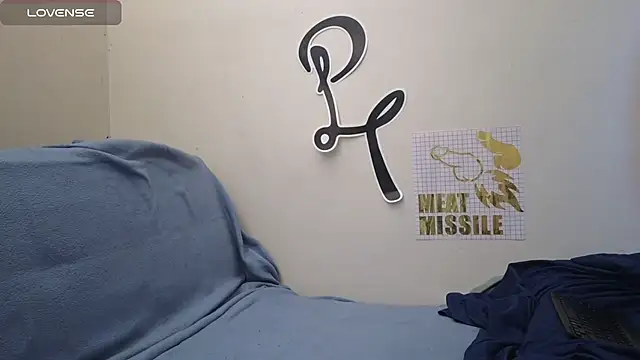 Snapshot of pantslesstraveler_plt chatting on 03.16.25 pantslesstraveler plt online show from 03.16.25