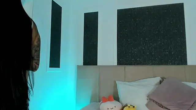 Alaia Manson online show from 02.26.26