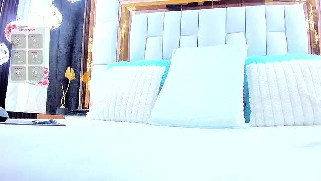 RileySweett online show from 02.21.26