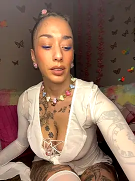 Chachou000 online show from 10.10.25