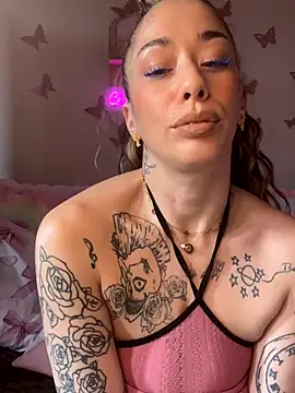 Chachou000 online show from 10.29.25