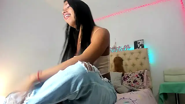 shantallhotxx online show from 10.10.25