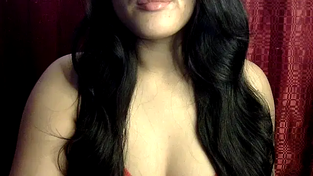 Snapshot of charming_karishma chatting on 09.16.25 charming karishma online show from 09.16.25