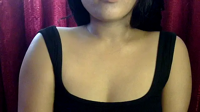 Snapshot of charming_karishma chatting on 10.17.25 charming karishma online show from 10.17.25