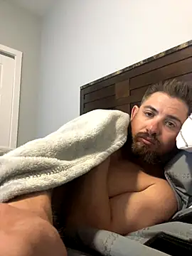 Snapshot of caliguy37 chatting on 09.13.25 caliguy37 online show from 09.13.25