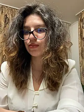 NadiraNoor online show from 03.04.26