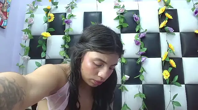 arianaa tompsoon online show from 03.02.25