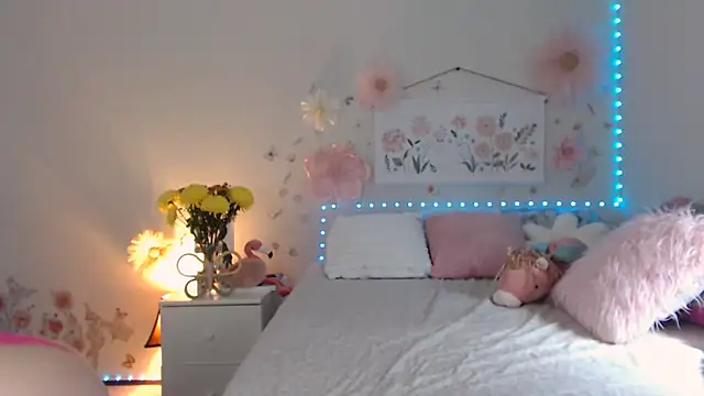 Snapshot of Poisson_Eva chatting on 04.23.26 Poisson Eva online show from 04.23.26