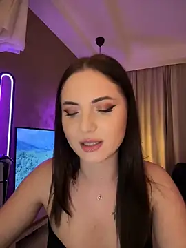 AvaGianna online show from 01.09.25