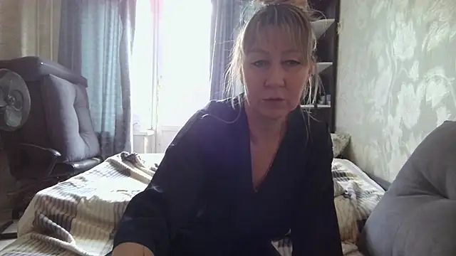 Snapshot of WindChristy chatting on 05.27.26 WindChristy online show from 05.27.26
