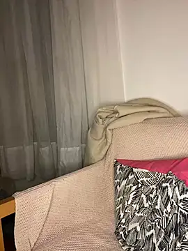 milkyhonybaby online show from 03.18.25